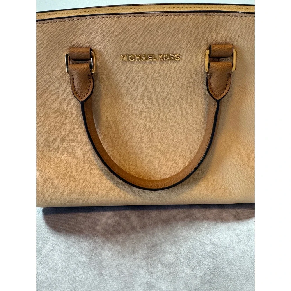 Michael Kors Selma Medium Satchel Bag Cream Tan White Saffiano Leather Handbag